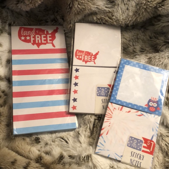 Assorted bundle of Holiday theme list pads&notes - Picture 8 of 8